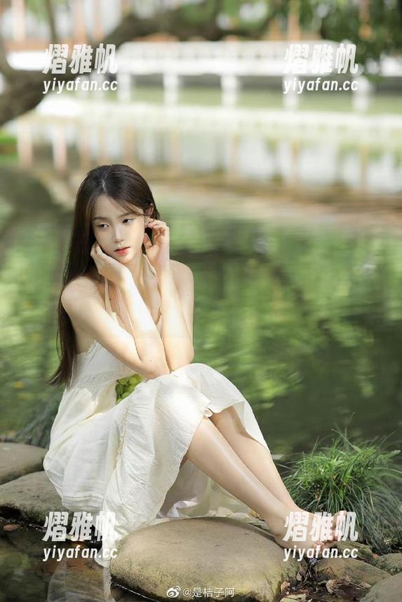 哎？今天的热点瓜又是哪个？透过51吃瓜网的秘密线路来一探究竟！