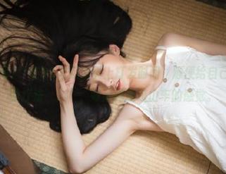 “在58吃瓜网页上打发时间，顺便给自己开个‘幽默疗法’！”，好莱坞坐过山车的感觉。