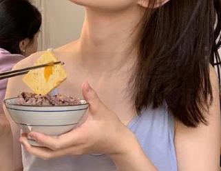718.sx视频这些瓜，让我感受到一波三折的青春小剧场！