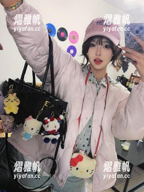 人人吃瓜网 打开人人吃瓜网,吃瓜入口直通疯狂小故事!