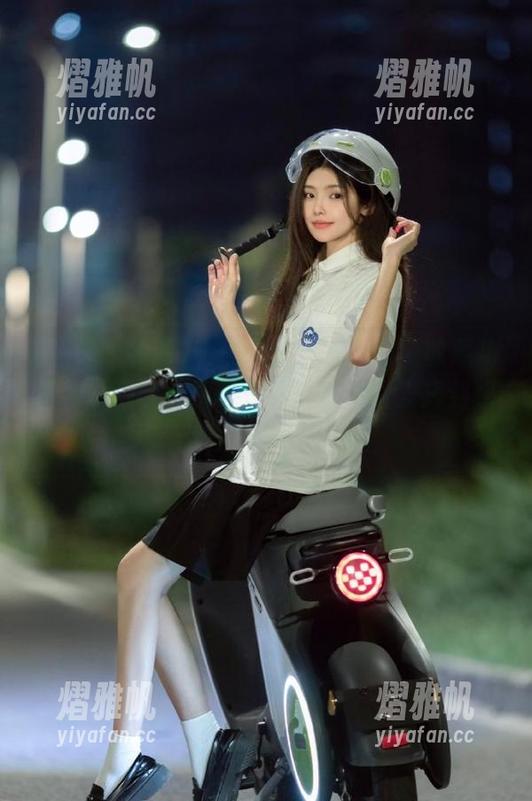 人人吃瓜网 听说“人人吃瓜网”收藏功能特别强大,真是把八卦的力量发挥到极致了,哈哈。