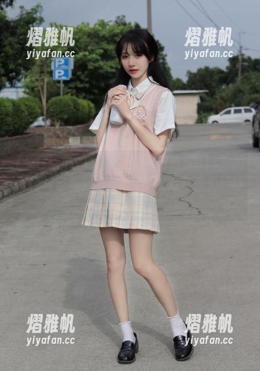 又被“今日吃瓜911”的往期内容吸引了，这个网址简直是无尽的乐趣啊！