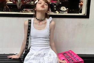 下载了‘吃瓜大本营’，意外发现自己成了八卦小专家！
