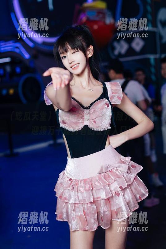 “吃瓜天堂”大门敞开，准备迎接万千窥探者的快乐入口！