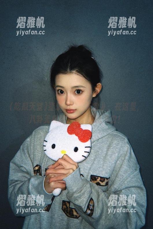 登录《吃瓜天堂》，在这里，八卦无极限，瓜皮层出不穷！
