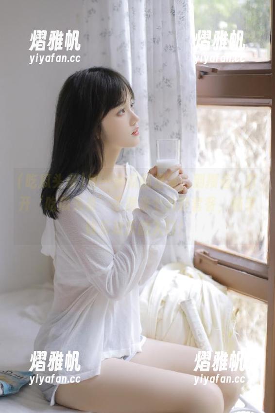 每一条瓜都是宝，别攒着，打开‘吃瓜头条’干脆来个八卦套餐，畅享娱乐欢乐的入口！