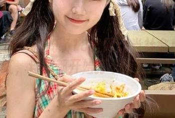 娱乐718官网：当社会瓜成了网红，连瓜都开始打卡网红店了！