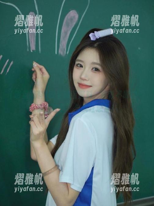 观看明星黑料，解锁不同的“幕后故事”与疯狂想象！