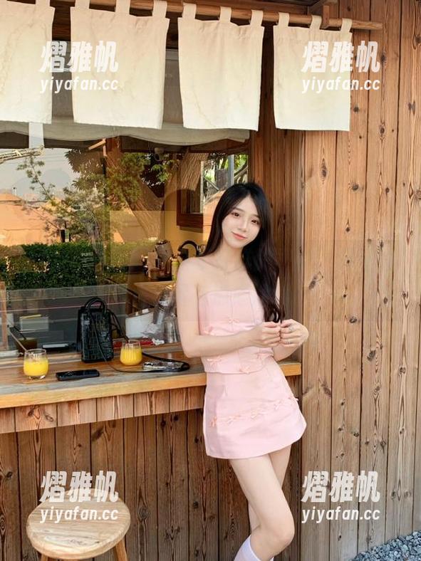 黑料不打烊的同时，网站的正能量有点尴尬啊