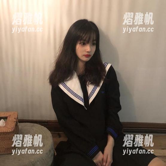 下载吧，让黑料正能量带你进入名人八卦的世界！