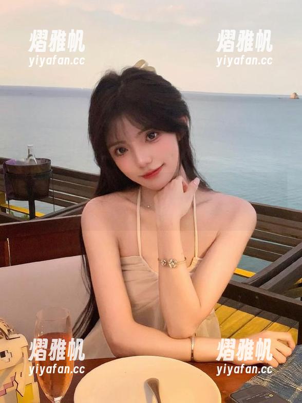 黑料社区在线，登录后我和你一起掉入瓜的深渊。