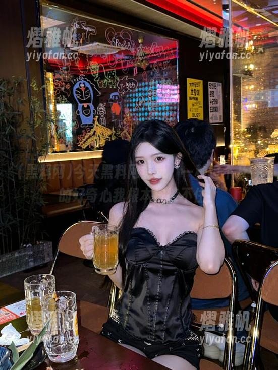 今天黑料网登录，一种迫不及待的好奇心我根本按捺不住！