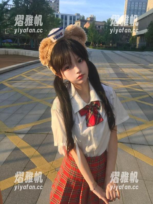 下载黑料网官网APP？让我们聊聊那些潜藏的雷点！
